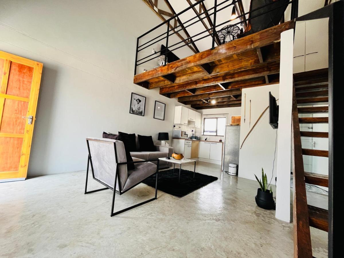 Kates Nest Guesthouse Oshakati Exterior photo